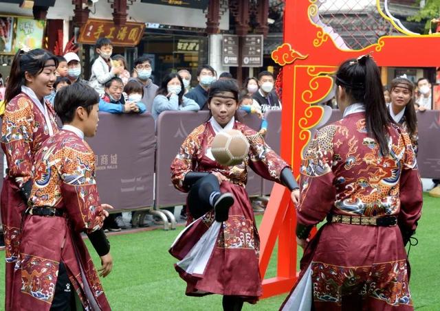 足球在中国出现了几千年！还有这些古老的体育运动流传至今，你玩过吗(足球类)
