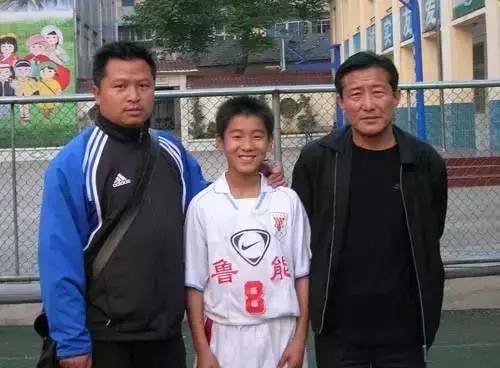 安徽最著名的三位球星李毅、张成林、韦世豪，启蒙教练是同一个人(安徽足球)