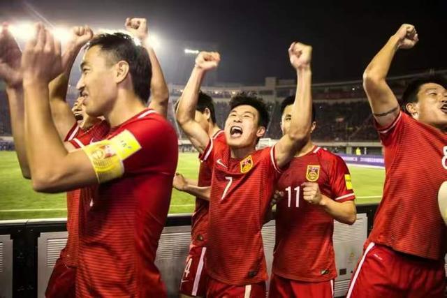 足球友谊赛正在直播:中国男足VS阿曼男足（中文高清）完整版(足球高清直播)