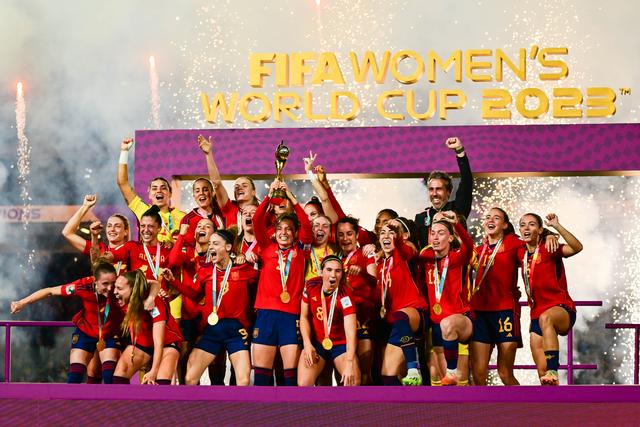 （体育·年终稿）新华社体育部评出2023年国际体育十大新闻之四：女足世界杯创多项纪录(世界杯新闻)