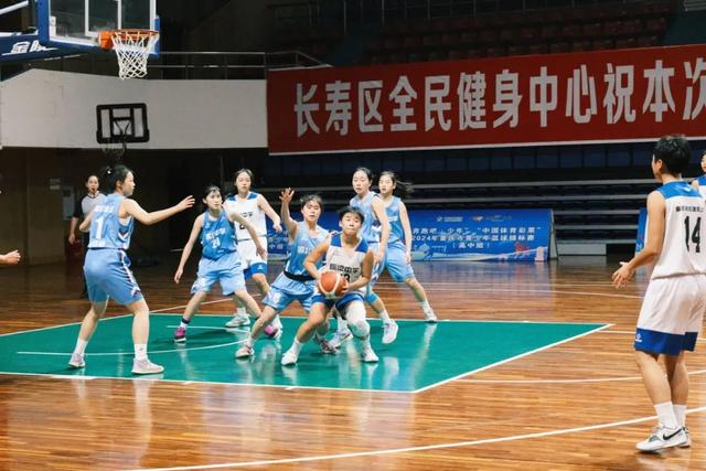 强强对决！2024年重庆市青少年篮球锦标赛（高中组）圆满落幕(重庆篮球)