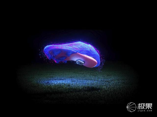 阿迪达斯发布全新GMR鞋垫，可实现足球追踪泄漏(足球鞋垫)