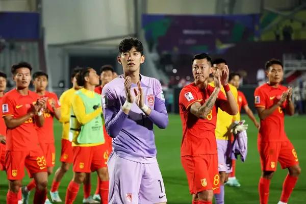 亚洲24队中21队有归化球员，国足归化首人已融入中国，却不受重用(规划球员)