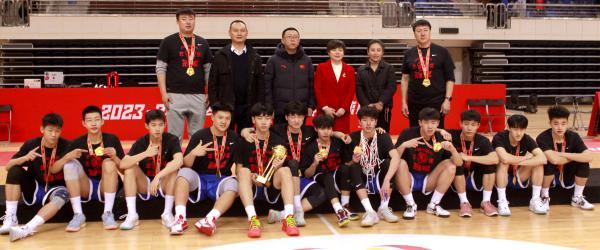 牛！吉林省实验中学男篮首夺2023-2024赛季中国高中篮球联赛北区冠军(高中篮球)