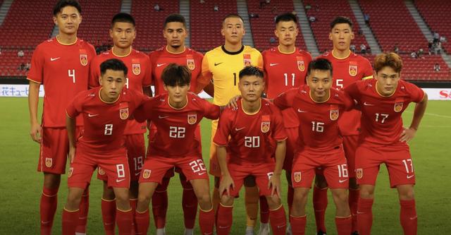东亚杯 日本男足 VS 中国男足 国足少输当赢，可是，真的能少输么？(足球坑)