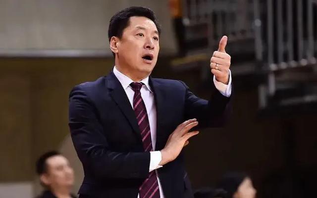 中国男篮十位最杰出教练：李春江八年七冠，杜锋排名最低(篮球教练)