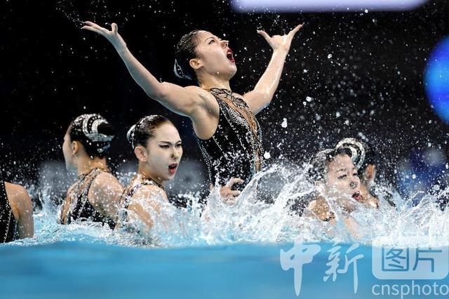 花样游泳世界杯（北京站）：中国队摘集体技巧自选银牌(世界杯新闻)