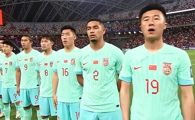 世预赛最新积分榜：国足2-2平新加坡仍排第3，韩国1-1泰国7分领跑(足球世预赛)