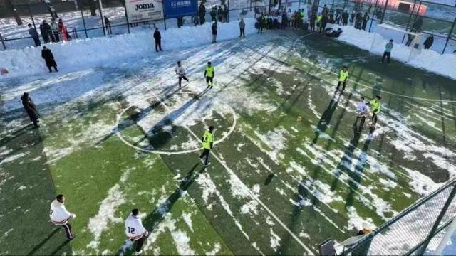 哈尔滨市平房区举办2023年中小学第六届校园雪地足球比赛(哈尔滨足球)